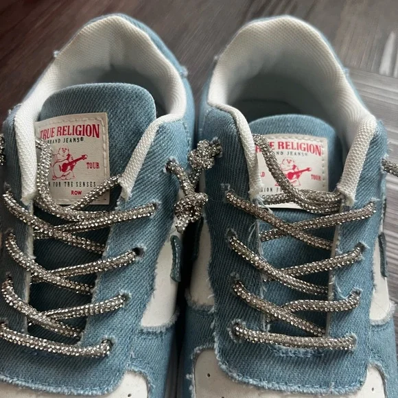 NWOT True Religion Sneakers size 6 - Picture 10 of 10